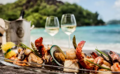 How can a seafood lunch turn a day trip into a better travel experience?