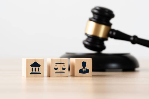 Signs You May Need a Labour Lawyer in Toronto